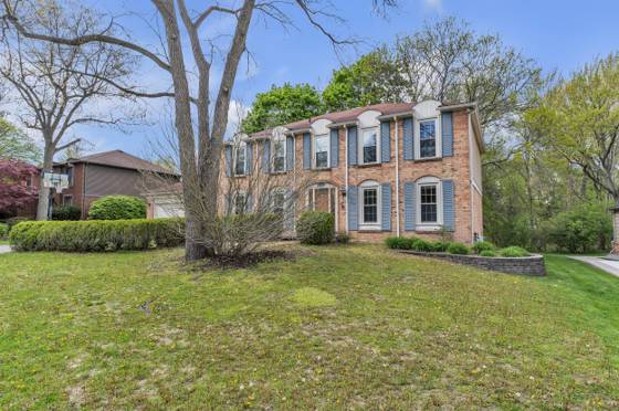 35226 Spring Hill Road, Farmington Hills, MI 48331 photo 2
