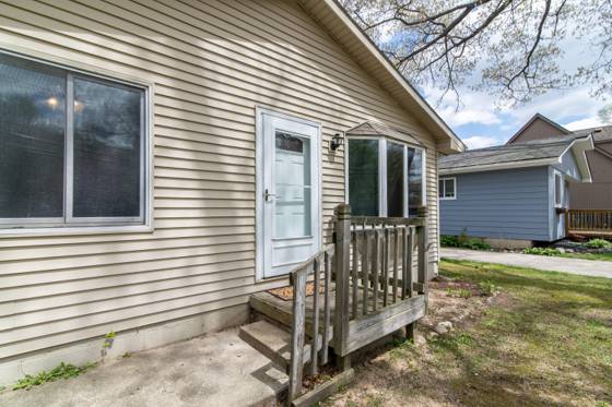 9190 Chaumont Drive, Commerce Twp, MI 48382 photo 2