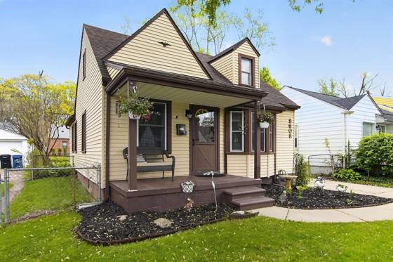 9608 Tecumseh Avenue, Redford, MI 48239 photo 3