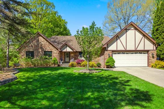 48797 Lansdowne Court, Shelby Twp, MI 48317 photo 2