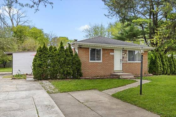 19152 Weyher Street, Livonia, MI 48152 photo 4