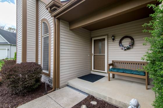 1324 Darlington Circle, Saline, MI 48176 photo 2