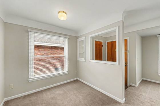 28429 Cleveland, Livonia, MI 48150 photo 4