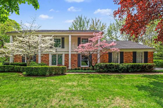 910 S Shady Hollow Circle, Bloomfield Hills, MI 48304 photo 2
