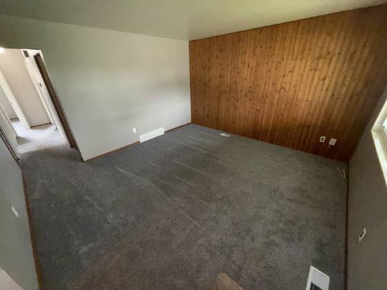 27912 Van Howe Street, Roseville, MI 48066 photo 4