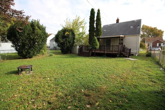 23833 Normandy Avenue, Eastpointe, MI 48021 photo 4