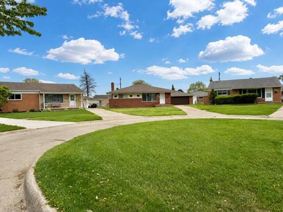 27669 Mackenzie Court, Westland, MI 48185 photo 3