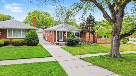 4114 Mckinley Street, Dearborn Heights, MI 48125 photo 2
