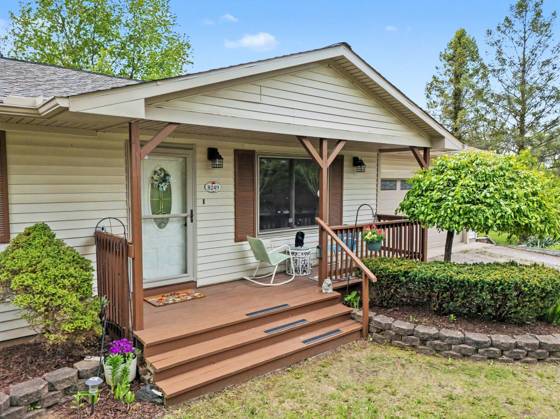 8249 Kimble Drive, Pinckney, MI 48169 photo 3