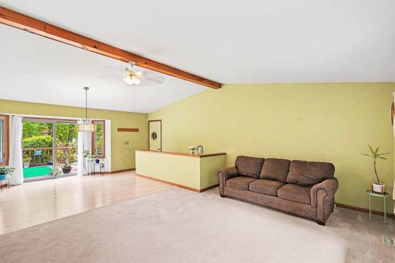 8249 Kimble Drive, Pinckney, MI 48169 photo 5