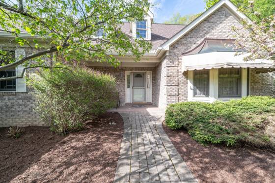 34554 Quaker Valley Road, Farmington Hills, MI 48331 photo 3