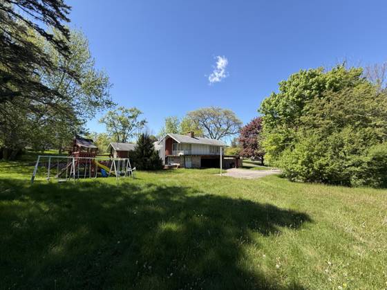 1322 Woodkrest Drive, Flint, MI 48532 photo 5