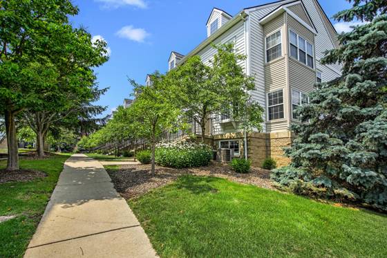 1155 Freesia Court, Ann Arbor, MI 48105 photo 2