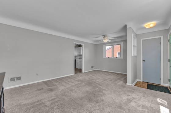 29138 Minton, Livonia, MI 48150 photo 4
