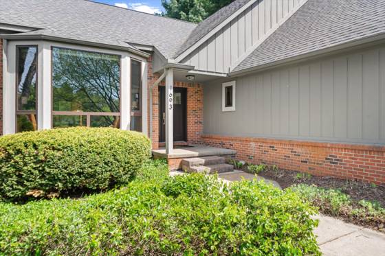 1693 Havenshire Lane, Brighton, MI 48114 photo 2