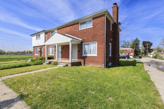 9521 Brace Street, Detroit, MI 48228 photo 2