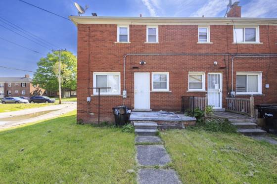 9521 Brace Street, Detroit, MI 48228 photo 4