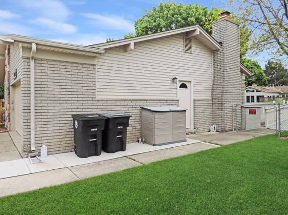 37183 Vargo, Livonia, MI 48152 photo 3