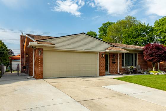 32647 Hees Street, Livonia, MI 48150 photo 3