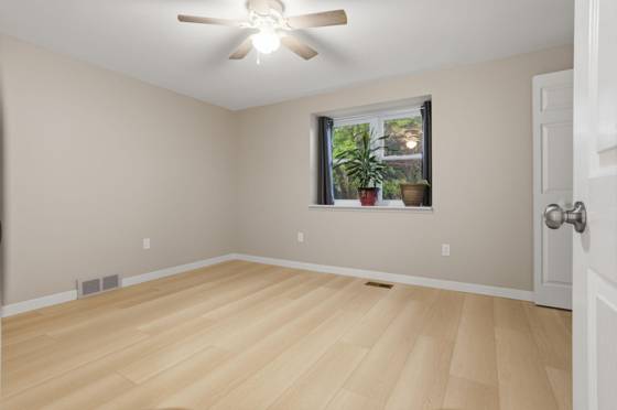 45315 Kensington Street, Utica, MI 48317 photo 4