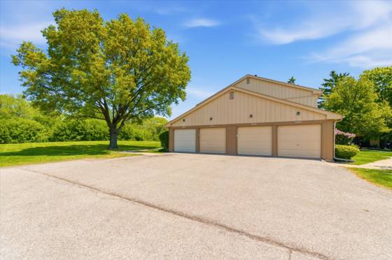31890 Ivy Lane, Warren, MI 48093 photo 5