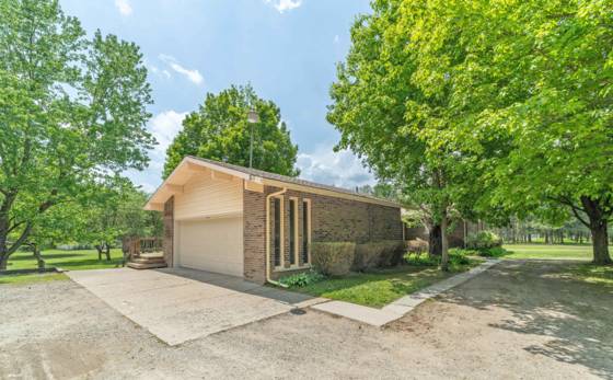 12528 Will Mill Drive, Milford, MI 48380 photo 2