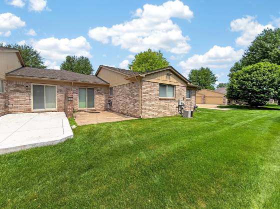41520 Janet Circle #60, Clinton Twp, MI 48038 photo 3