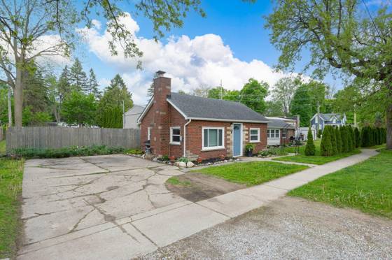 276 E Gates Street, Romeo, MI 48065 photo 3
