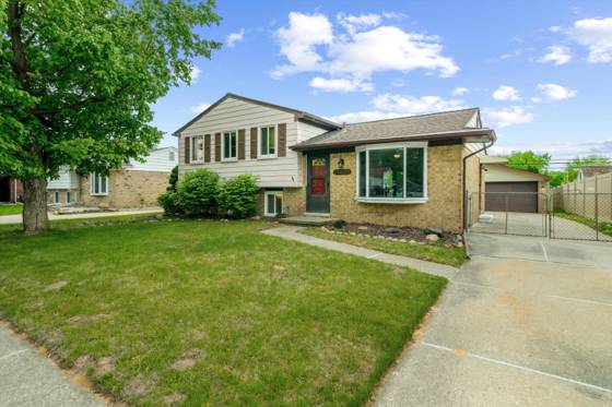 15420 Burr Street, Taylor, MI 48180 photo 2