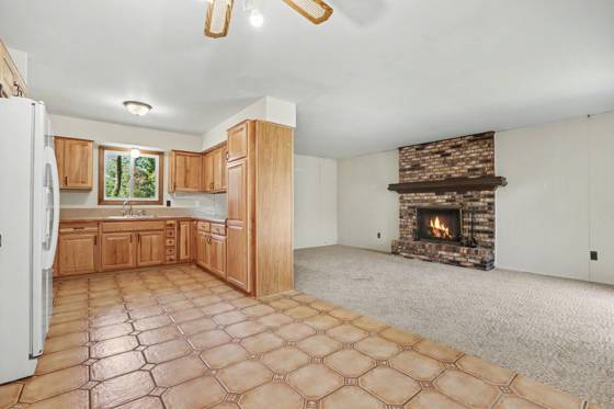 9610 Hamburg Court, Brighton, MI 48116 photo 4
