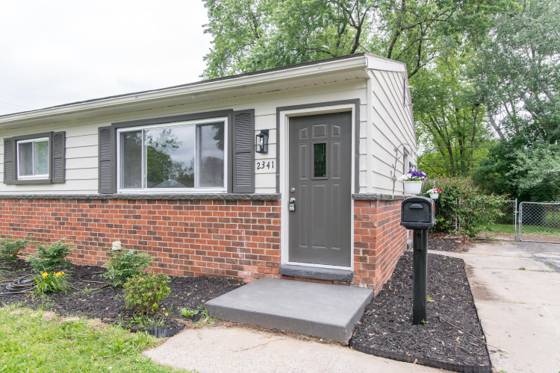 2341 Brooktree Court, Ypsilanti, MI 48198 photo 3