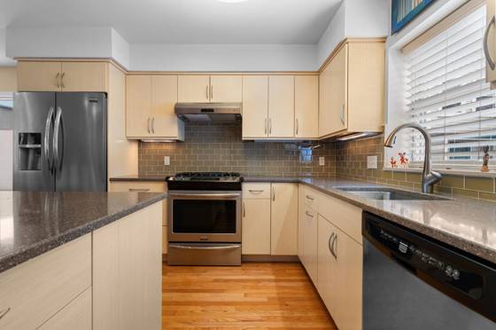 663 N 5th Avenue, Ann Arbor, MI 48104 photo 5