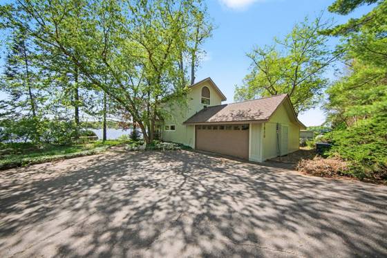 7816 Stonehedge Valley Drive, Gregory, MI 48137 photo 3