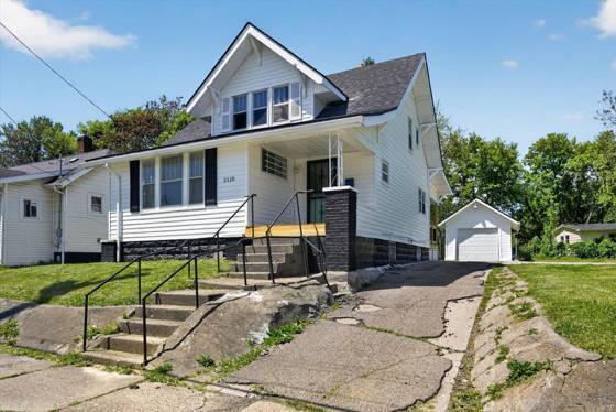 2110 S Grand Traverse Street, Flint, MI 48503 photo 2