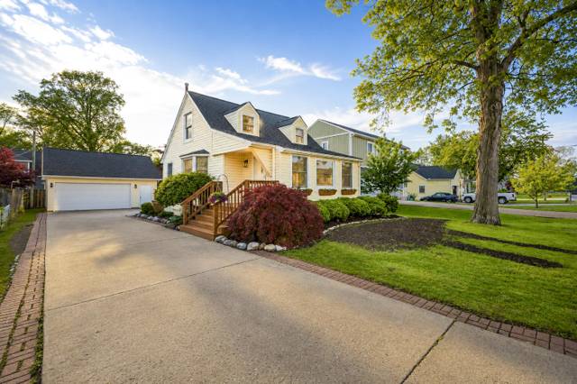 1934 Maddy Lane, Keego Harbor, MI