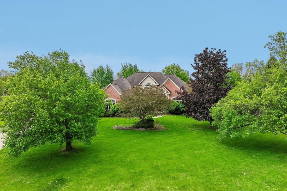1819 Brookview Drive, Saline, MI 48176