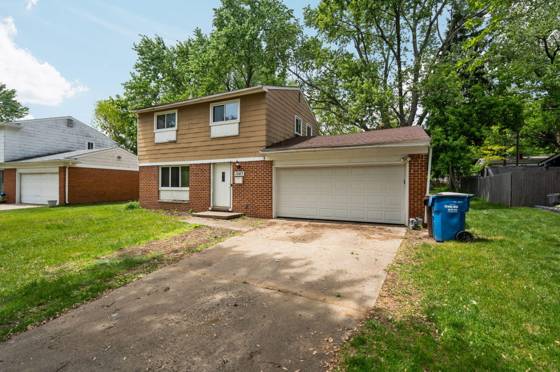 1567 Stratford Court, Ypsilanti, MI 48198 photo 2