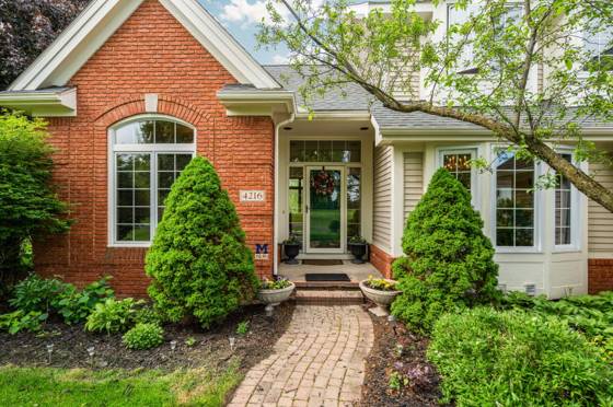 4216 Corey Circle, Ann Arbor, MI 48103 photo 2