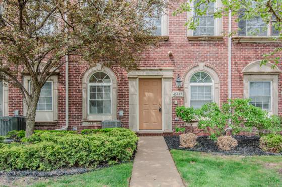 45587 N Stonewood Road, Canton, MI 48187 photo 2