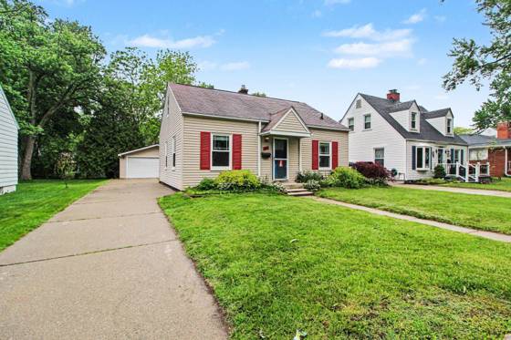 701 Auburn Street, Plymouth, MI 48170 photo 2