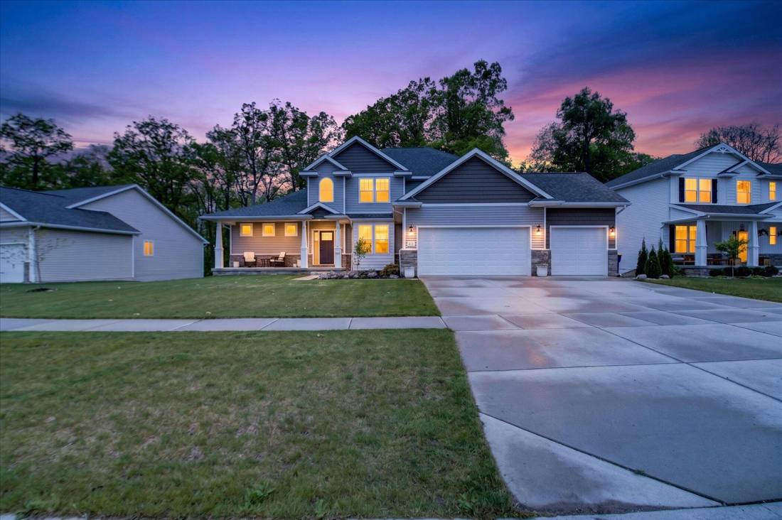 577 Trestle Drive, Howell, MI 48843