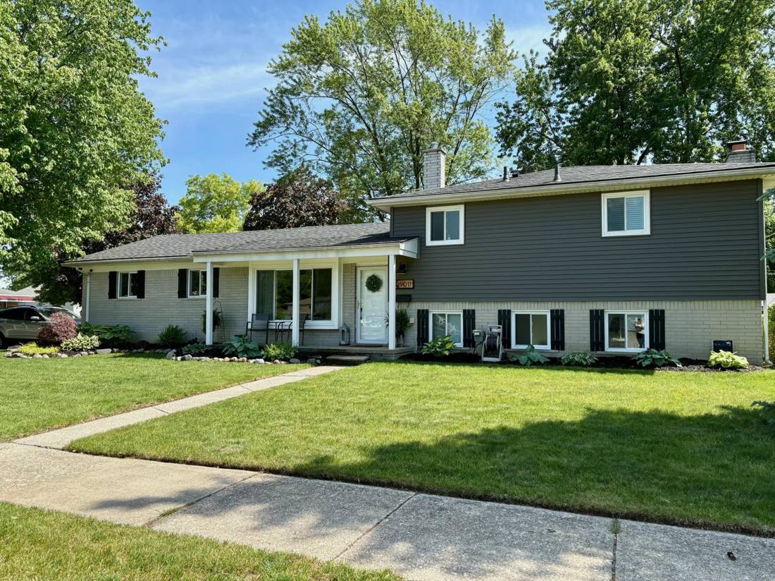 39011 Pinetree Street, Livonia, MI 48150