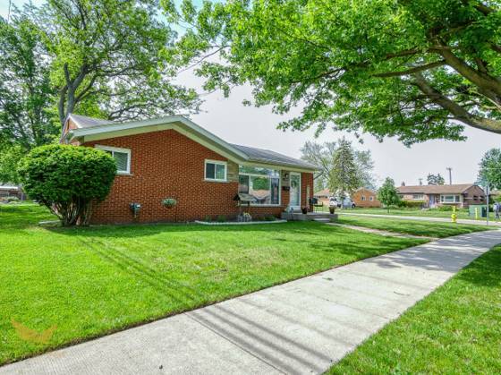 21114 Danbury Street, Clinton Twp, MI 48035 photo 3