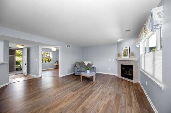 717 Fieldstone Circle W, Chelsea, MI 48118 photo 5