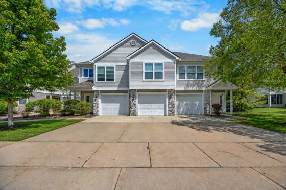 717 Fieldstone Circle W, Chelsea, MI 48118 photo 3