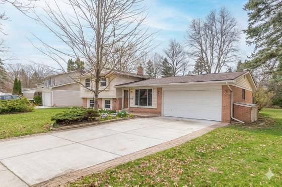 3212 Lockridge Drive, Ann Arbor, MI 48108 photo 2