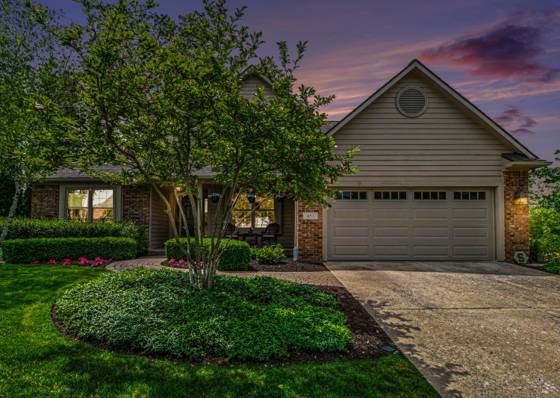451 Castlebury Drive, Saline, MI 48176 photo 2