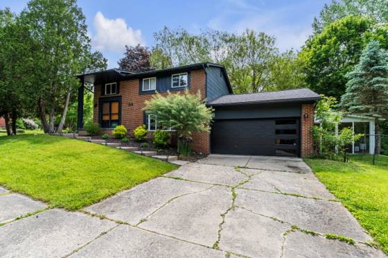 2350 Hilldale Drive, Ann Arbor, MI 48105 photo 4