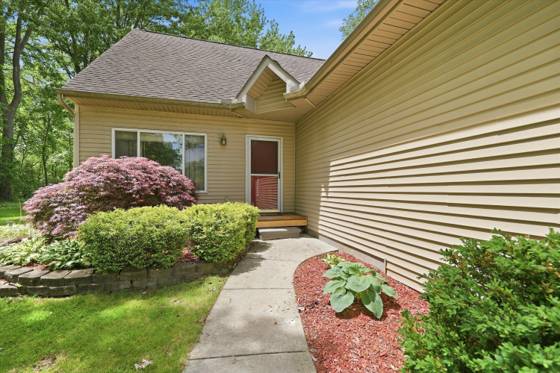 4387 Sunburst Avenue, Waterford, MI 48329 photo 3