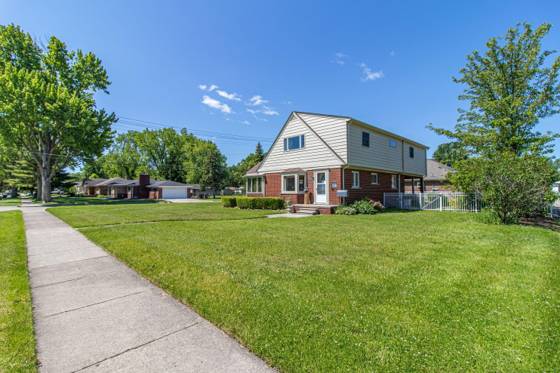 30007 Maison Street, Saint Clair Shores, MI 48082 photo 5